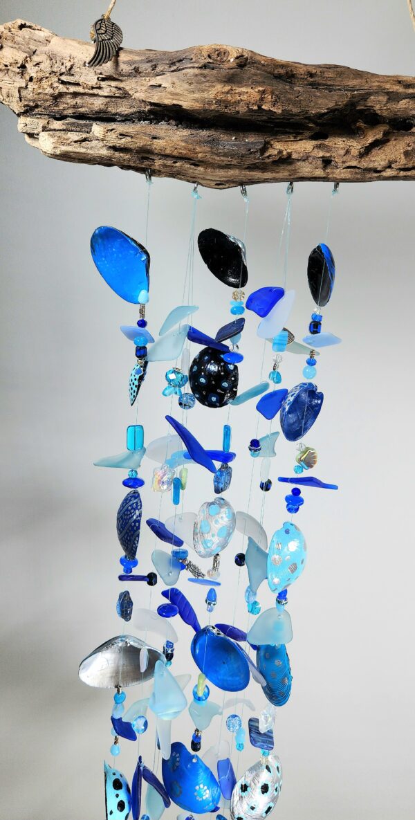 Blue painted shell windchime - Image 8